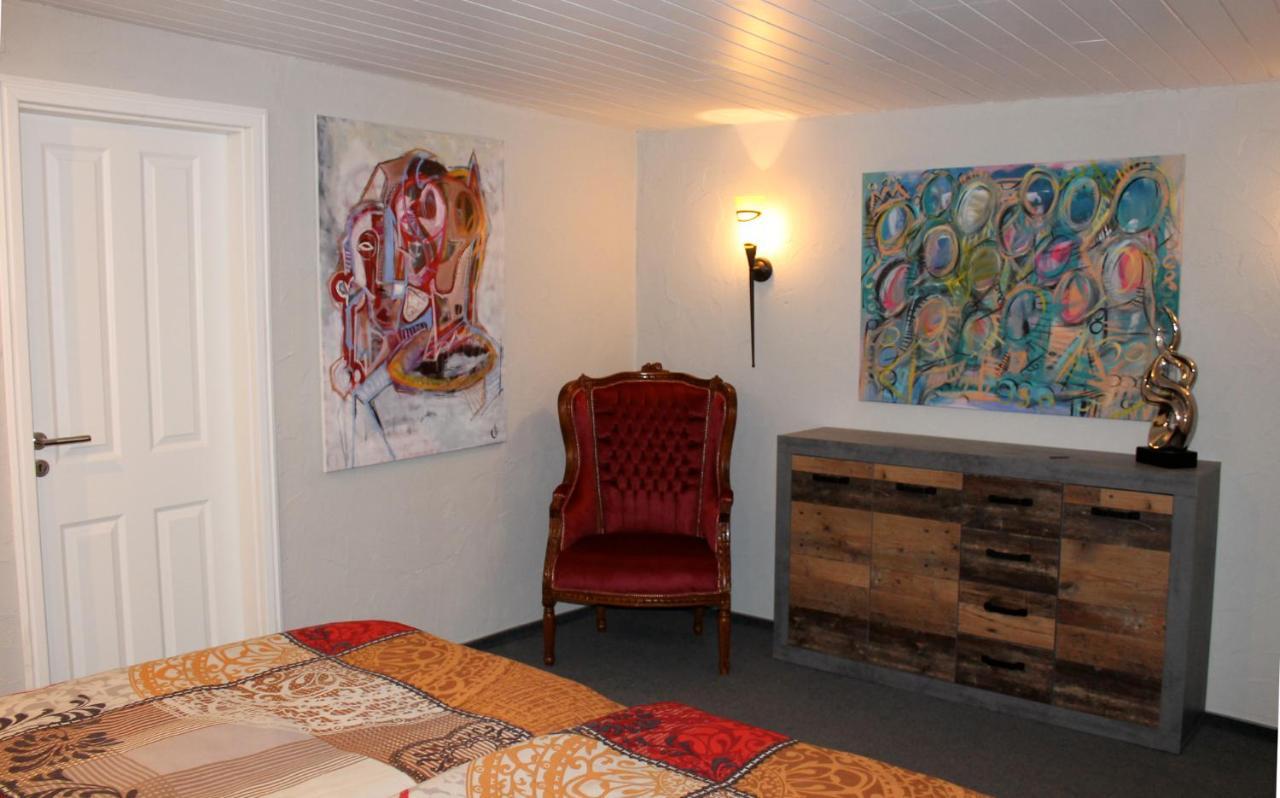 Appartement Schlossberg, Gasthaus Hirsch هيرشهورن المظهر الخارجي الصورة
